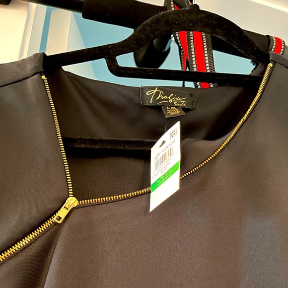 Trendy black zippered scuba dress - Picture 6 of 6